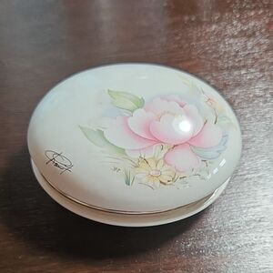 Vintage Signed Hit Line Floral Ceramic Trinket Box